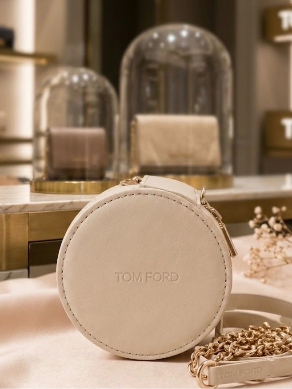 2024 TF Tom Ford Beige 3.5” round compact with chain/ strap, GWP NEW